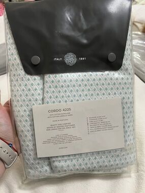 SFERRA Cordo 4225 Cotton Matelassé Sham 26x26 in White and Mint BRAND NEW